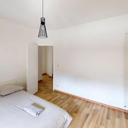 Apartament Maison T7 - Rue Des Briquetiers *